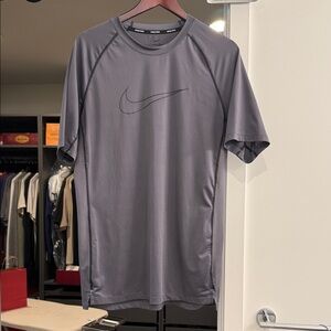 Nike Men's Gray slim fit Shirt